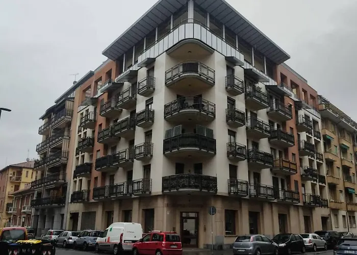 Inalpi Arena Virgilio - Santa Rita - Stadio Olimpico アパート *